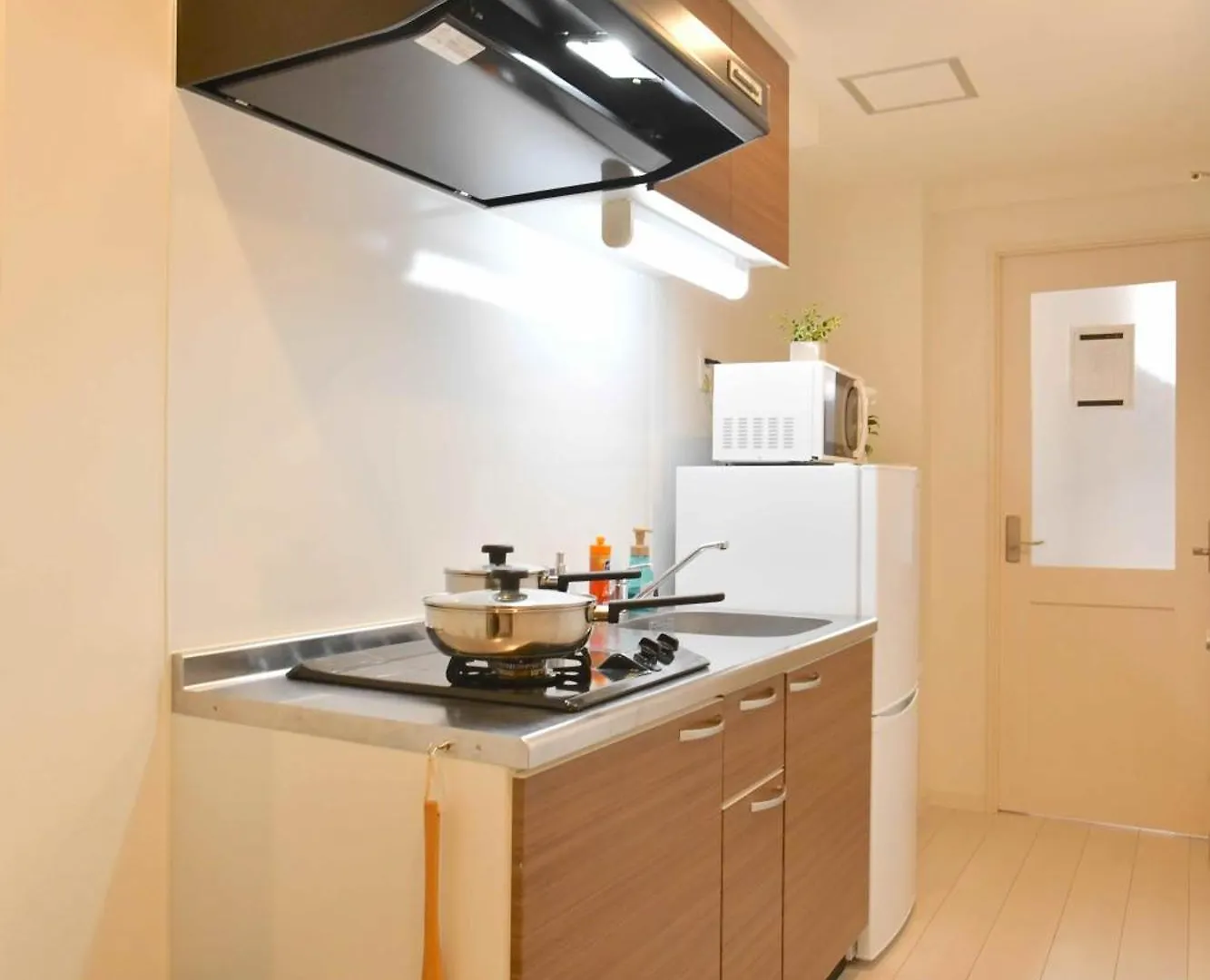Fl Residence Nipponbashi Hakuno Osaka 0*,