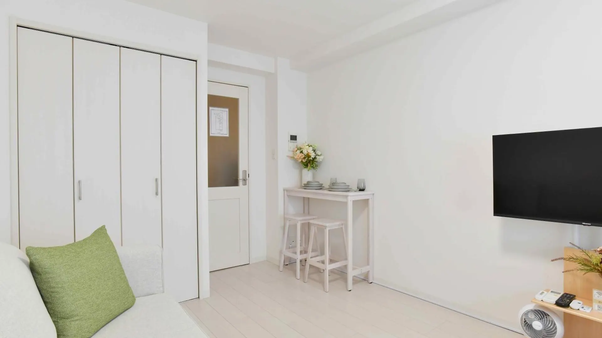 Fl Residence Nipponbashi Hakuno Osaka